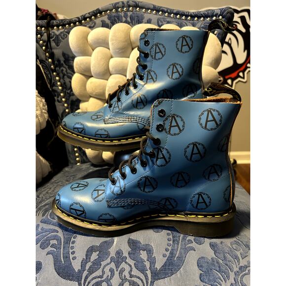 Super Rare! Dr Martens x Undercover Supreme Anarchy Blue Boots size 9/EU 41